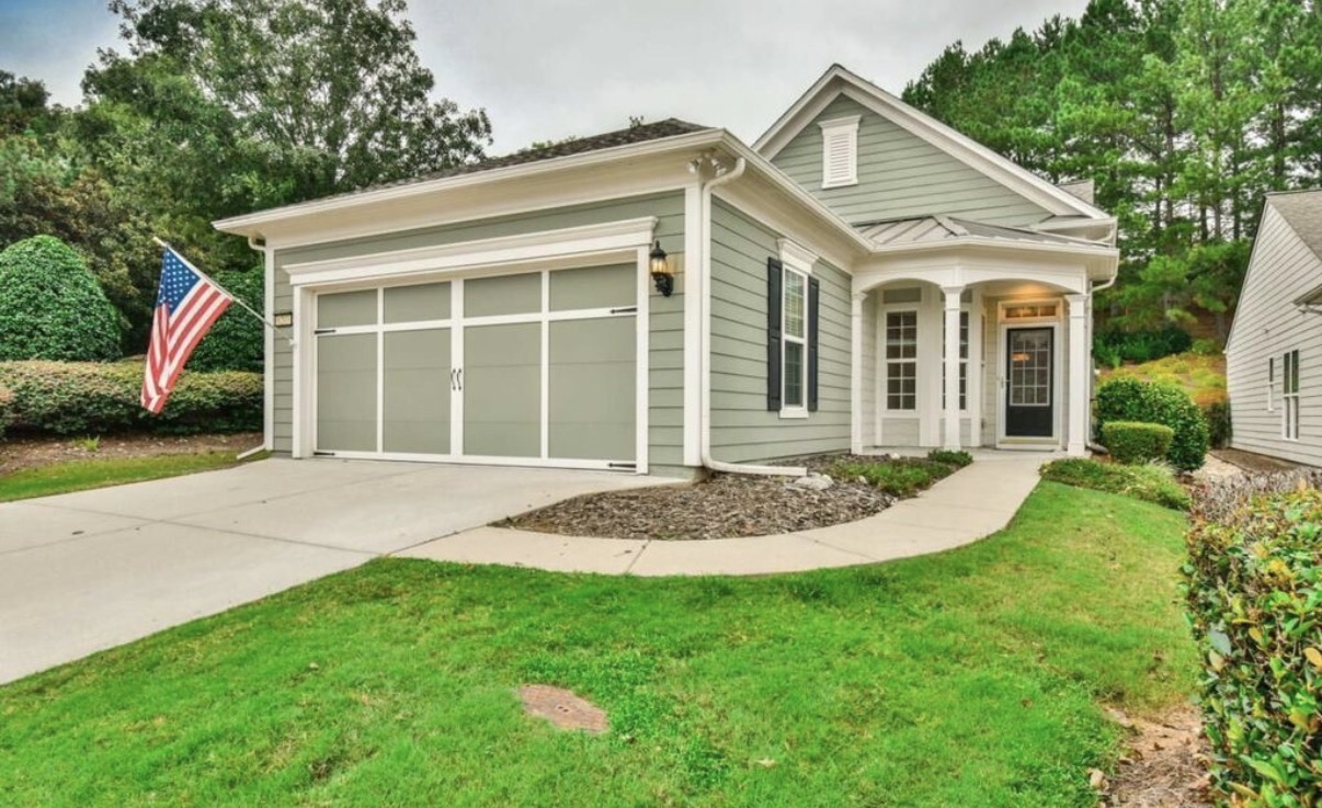 Single-level craftsman ranch home in Village at Deaton Creek
