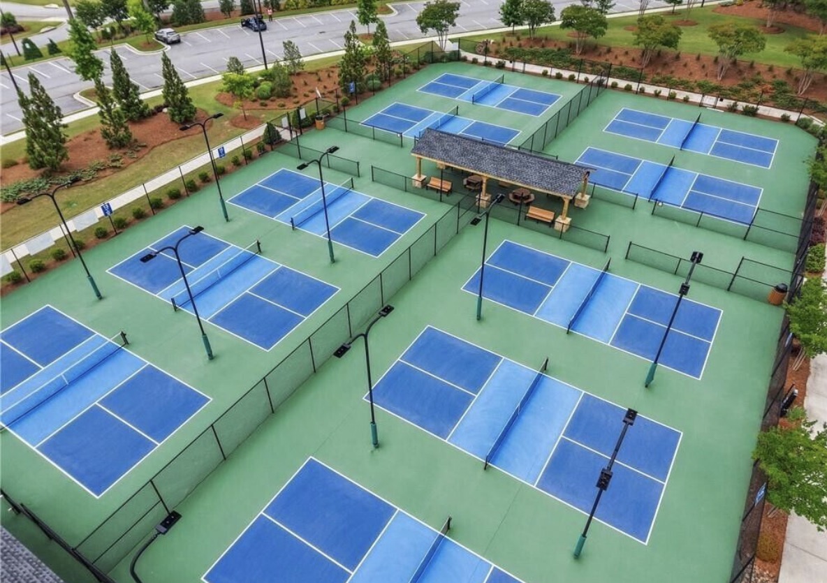Aerial view of the pickleball courts at Cresswind at Twin Lakes